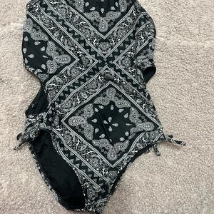 Girls swimsuit size 10/12.